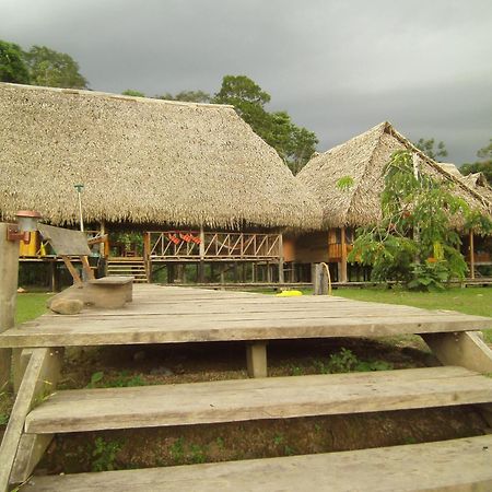 Aguas Negras River Lodge Puerto Montufar Eksteriør billede