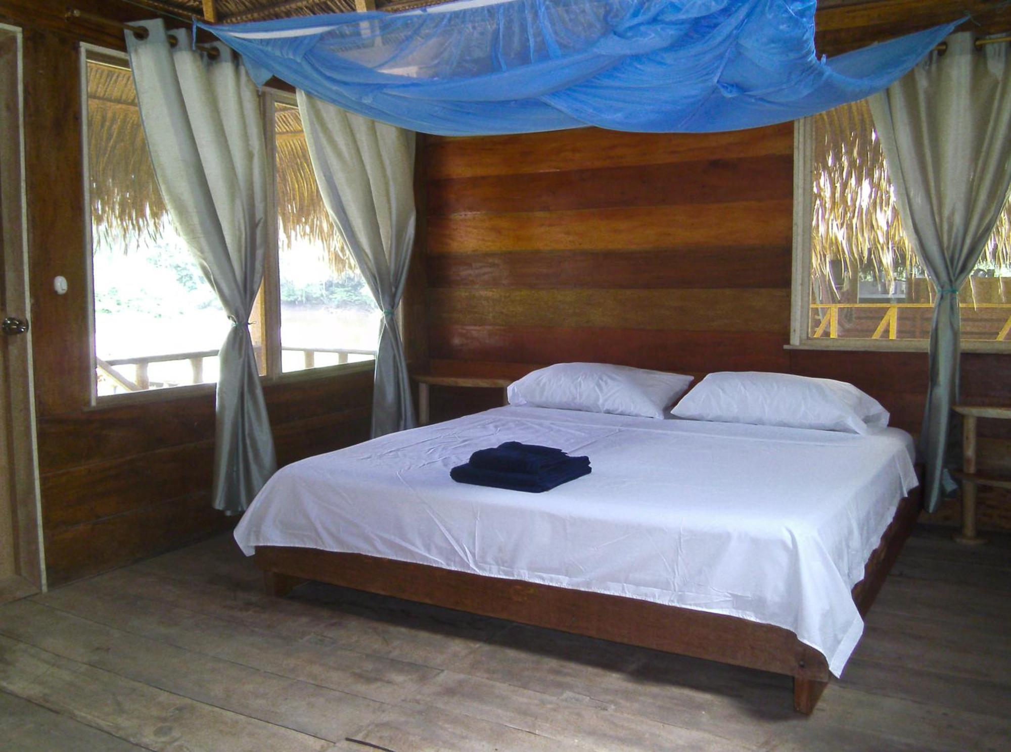 Aguas Negras River Lodge Puerto Montufar Eksteriør billede